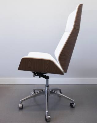 Кресло из натуральной кожи, каркас дерево арт. FX-BC06 - купить в Майкопе. Цена 34 820.52 руб.